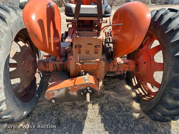 image for item LN9397 1970 International Farmall 544  tractor