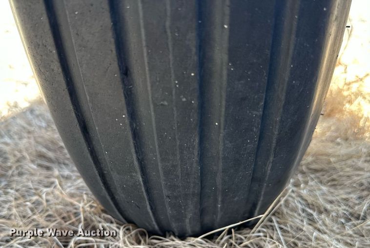 image for item LN9397 1970 International Farmall 544  tractor