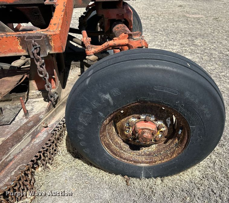 image for item LN9397 1970 International Farmall 544  tractor