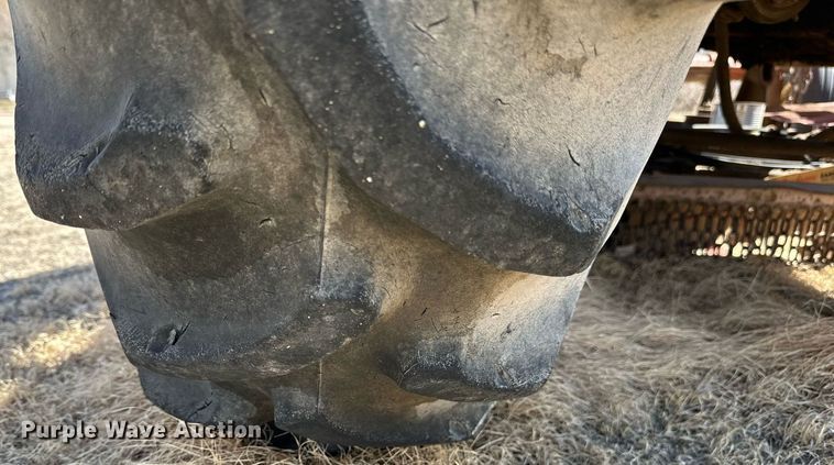 image for item LN9397 1970 International Farmall 544  tractor