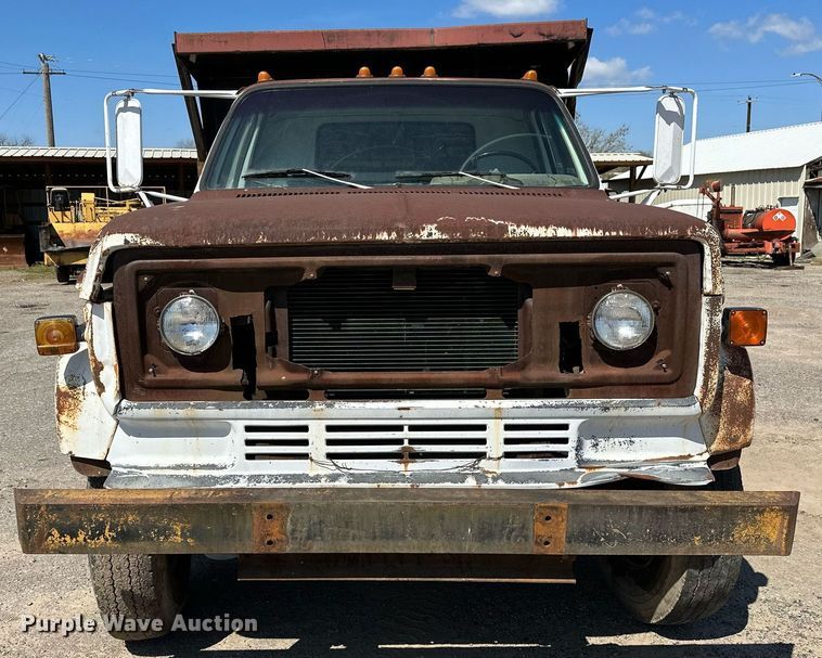 image for item LR9600 1987 Chevrolet C6M  dump truck