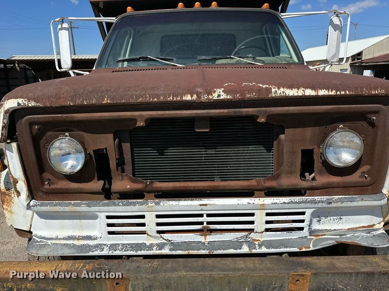 image for item LR9600 1987 Chevrolet C6M  dump truck