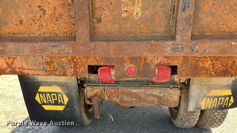 image for item LR9600 1987 Chevrolet C6M  dump truck