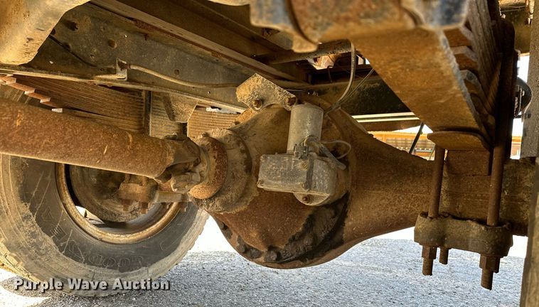 image for item LR9600 1987 Chevrolet C6M  dump truck