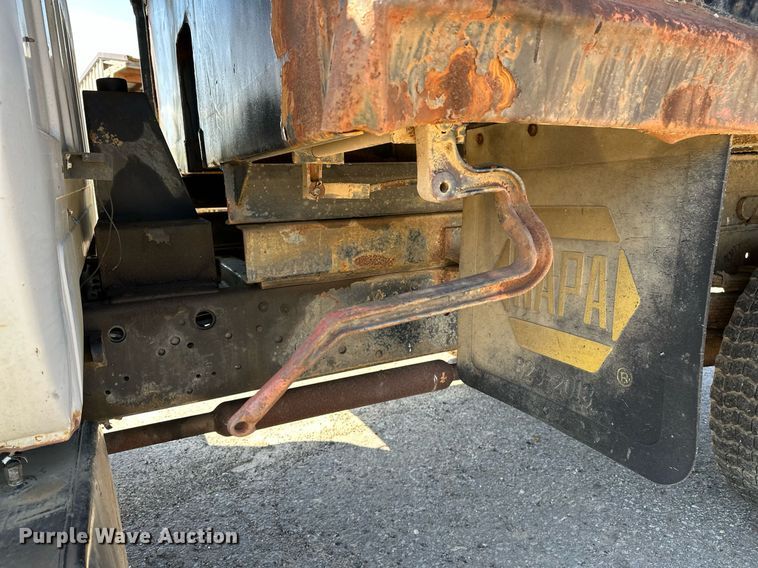 image for item LR9600 1987 Chevrolet C6M  dump truck