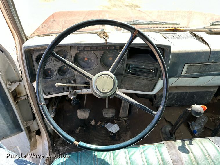 image for item LR9600 1987 Chevrolet C6M  dump truck