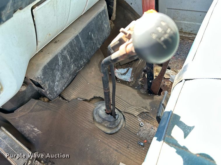 image for item LR9600 1987 Chevrolet C6M  dump truck