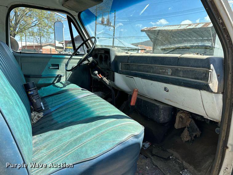 image for item LR9600 1987 Chevrolet C6M  dump truck