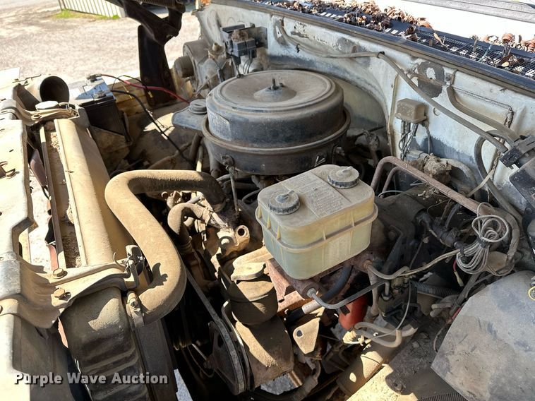 image for item LR9600 1987 Chevrolet C6M  dump truck