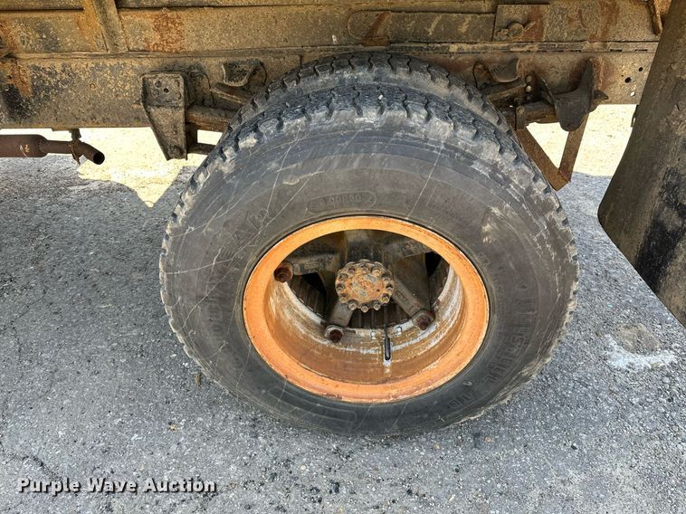 image for item LR9600 1987 Chevrolet C6M  dump truck