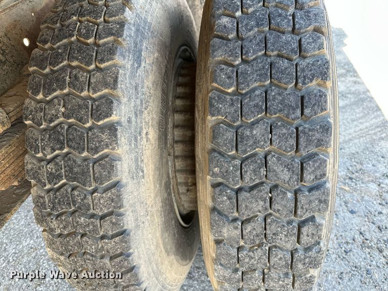 image for item LR9600 1987 Chevrolet C6M  dump truck