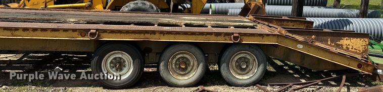 image for item LR9601 1990 Belshe  equipment trailer