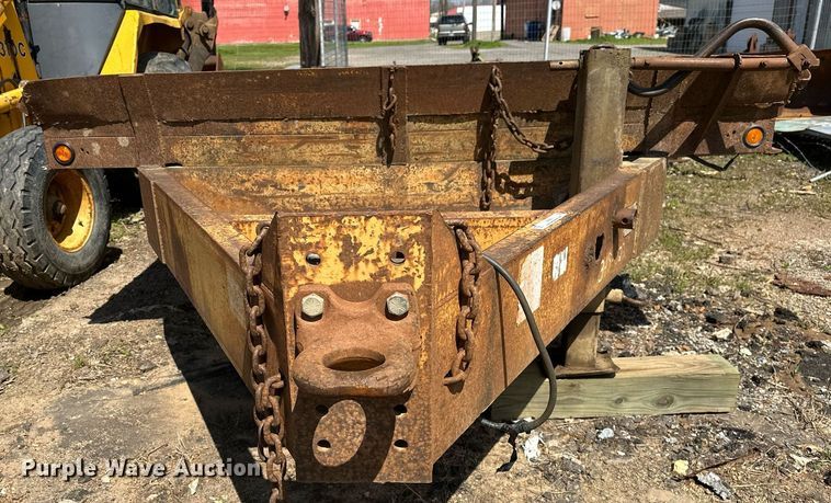 image for item LR9601 1990 Belshe  equipment trailer