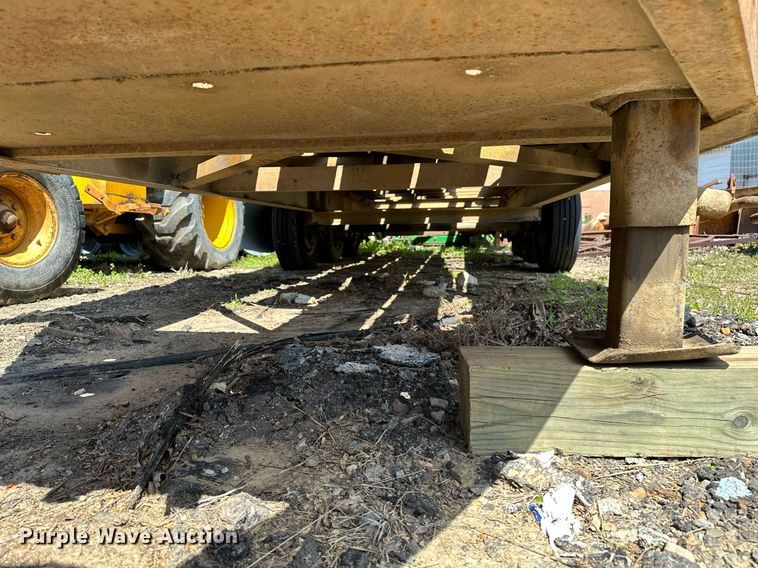 image for item LR9601 1990 Belshe  equipment trailer