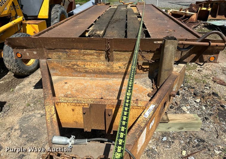 image for item LR9601 1990 Belshe  equipment trailer