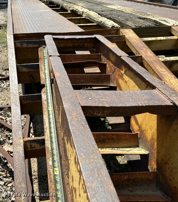 image for item LR9601 1990 Belshe  equipment trailer