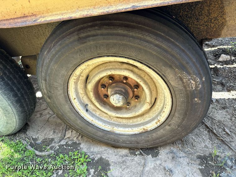 image for item LR9601 1990 Belshe  equipment trailer