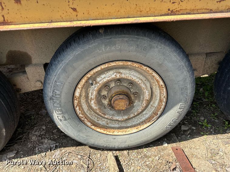 image for item LR9601 1990 Belshe  equipment trailer