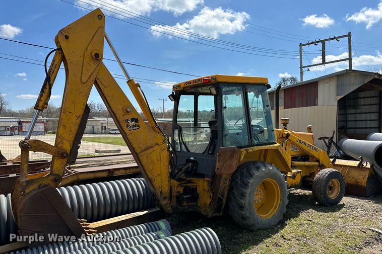image for item LR9603 1990 John Deere 310C  backhoe