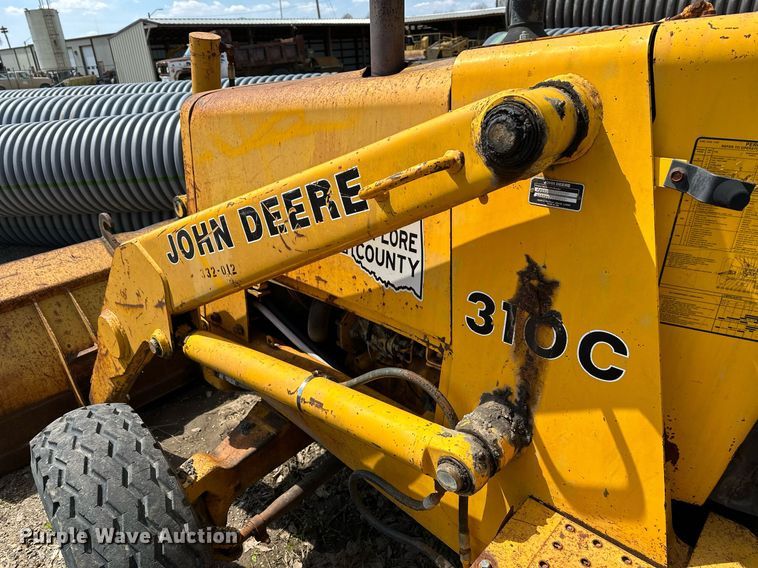image for item LR9603 1990 John Deere 310C  backhoe