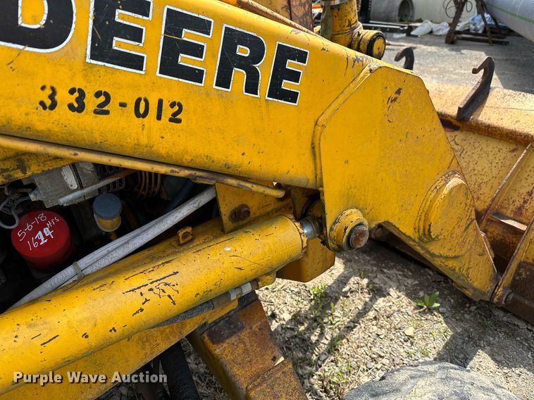 image for item LR9603 1990 John Deere 310C  backhoe