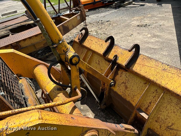 image for item LR9603 1990 John Deere 310C  backhoe