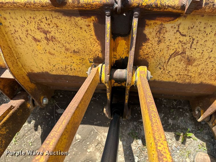 image for item LR9603 1990 John Deere 310C  backhoe