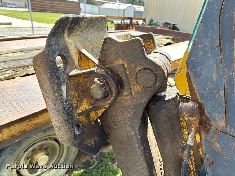 image for item LR9603 1990 John Deere 310C  backhoe