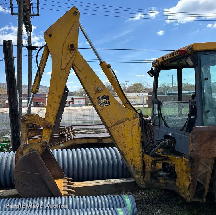 image for item LR9603 1990 John Deere 310C  backhoe