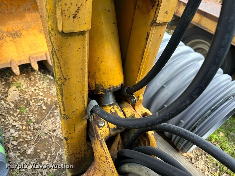 image for item LR9603 1990 John Deere 310C  backhoe