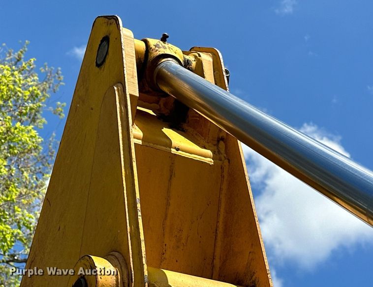 image for item LR9603 1990 John Deere 310C  backhoe