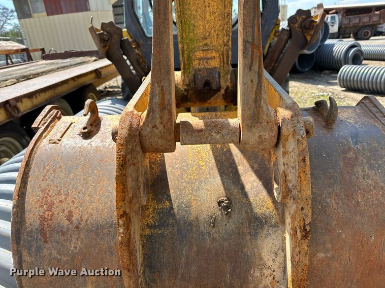 image for item LR9603 1990 John Deere 310C  backhoe