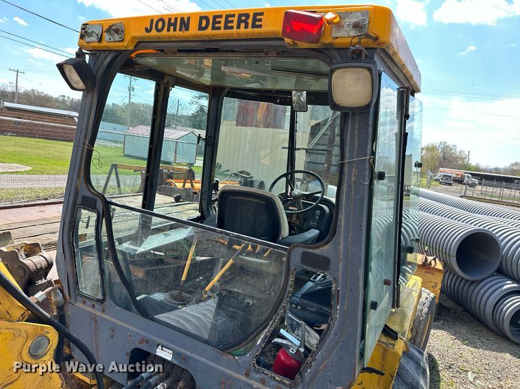 image for item LR9603 1990 John Deere 310C  backhoe