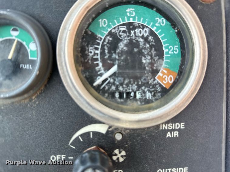 image for item LR9603 1990 John Deere 310C  backhoe