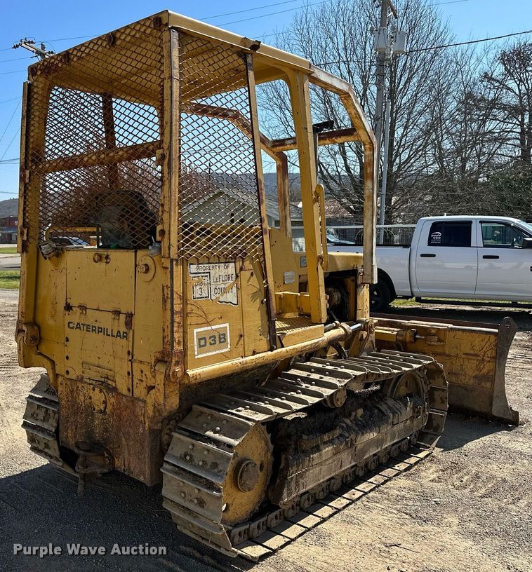 image for item LR9604 1988 Caterpillar D3B  dozer