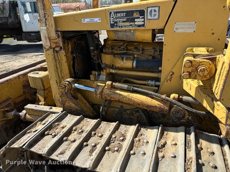 image for item LR9604 1988 Caterpillar D3B  dozer