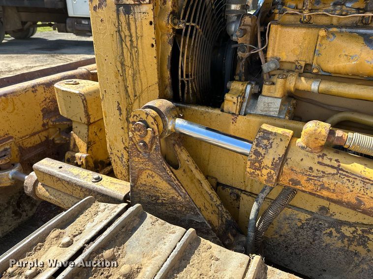 image for item LR9604 1988 Caterpillar D3B  dozer