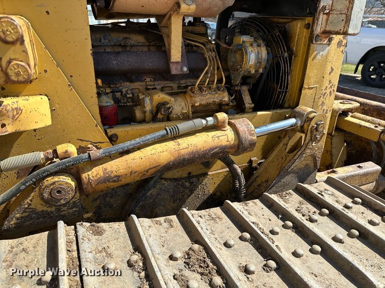 image for item LR9604 1988 Caterpillar D3B  dozer