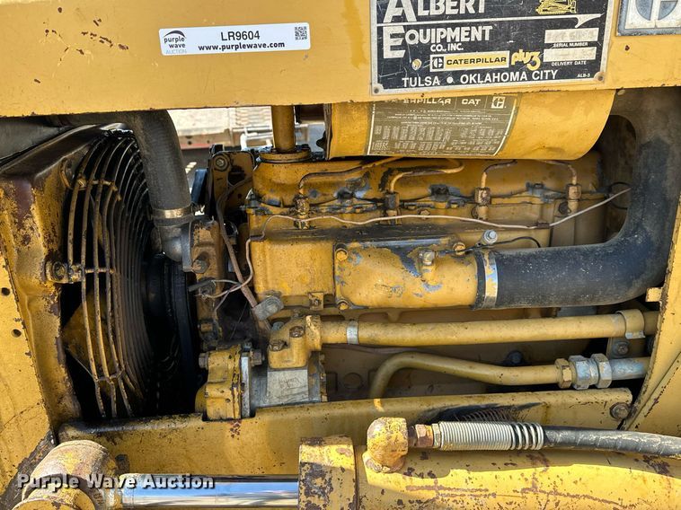 image for item LR9604 1988 Caterpillar D3B  dozer