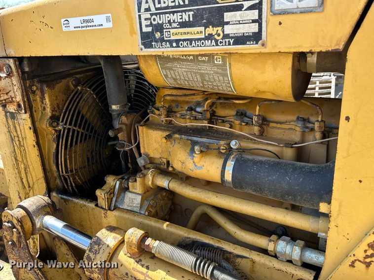 image for item LR9604 1988 Caterpillar D3B  dozer