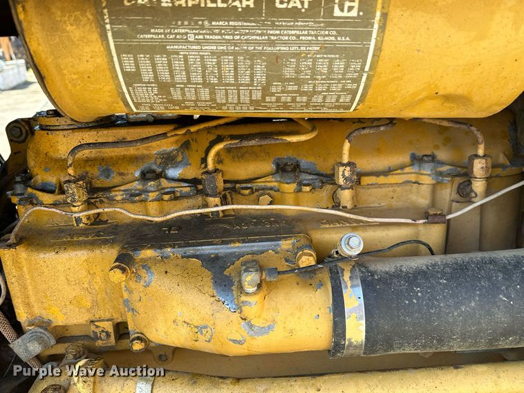 image for item LR9604 1988 Caterpillar D3B  dozer