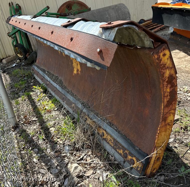 image for item LR9605 10' W snow plow
