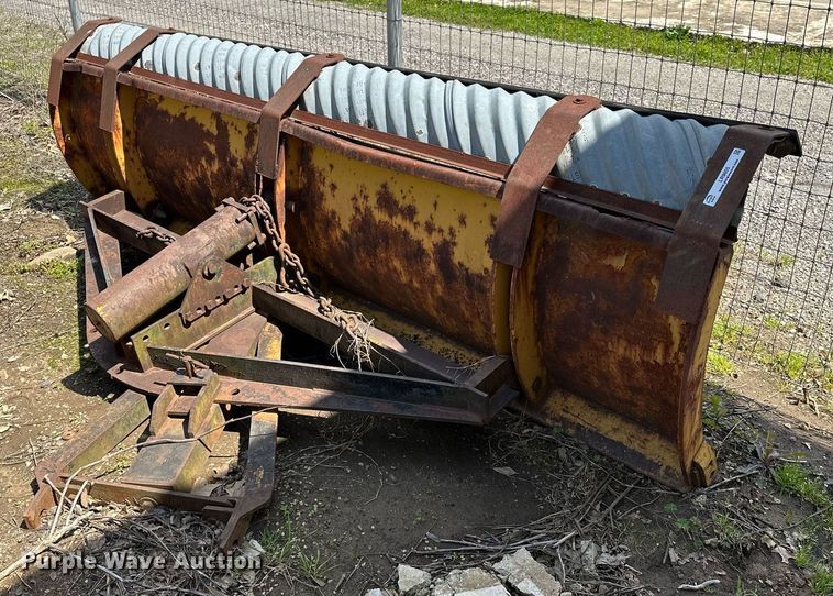 image for item LR9605 10' W snow plow