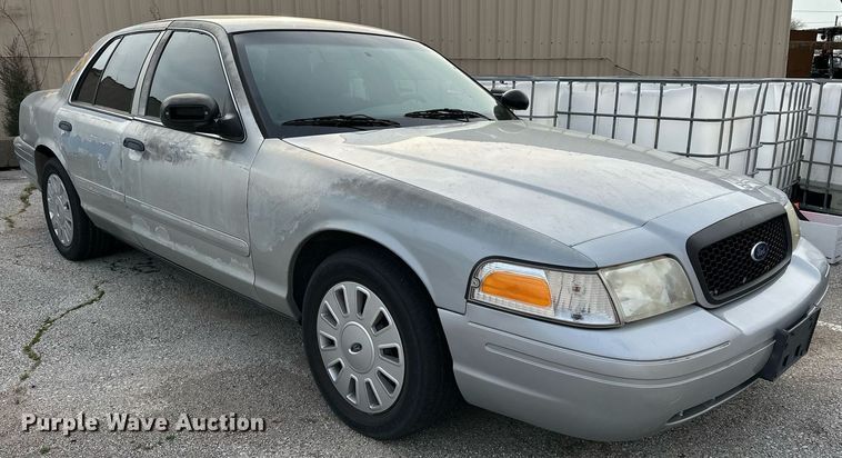 image for item LR9618 2008 Ford Crown Victoria Police Interceptor