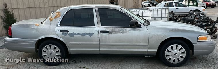 image for item LR9618 2008 Ford Crown Victoria Police Interceptor