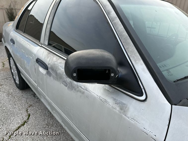 image for item LR9618 2008 Ford Crown Victoria Police Interceptor