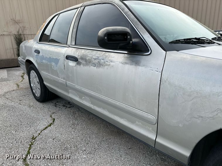 image for item LR9618 2008 Ford Crown Victoria Police Interceptor