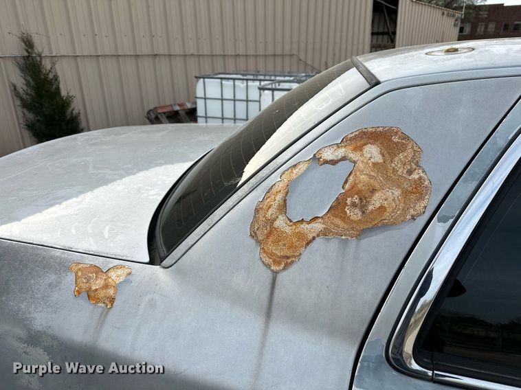 image for item LR9618 2008 Ford Crown Victoria Police Interceptor