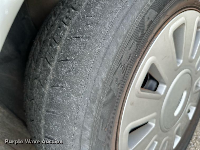 image for item LR9618 2008 Ford Crown Victoria Police Interceptor