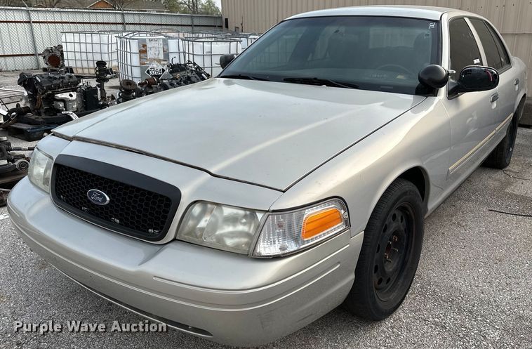 image for item LR9619 2011 Ford Crown Victoria Police Interceptor